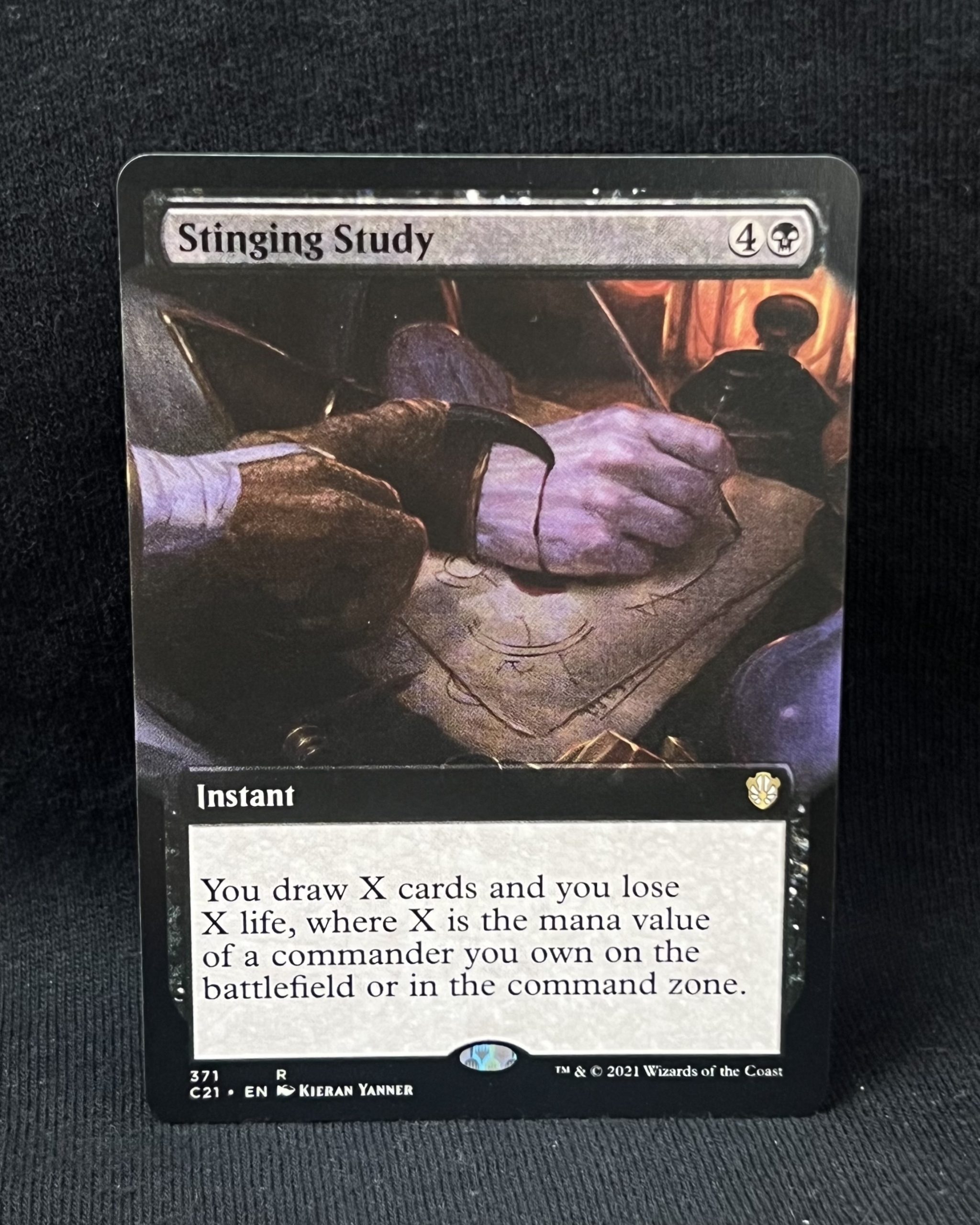 Stinging Study (Extended Art) - MTG Proxy Commander 2021